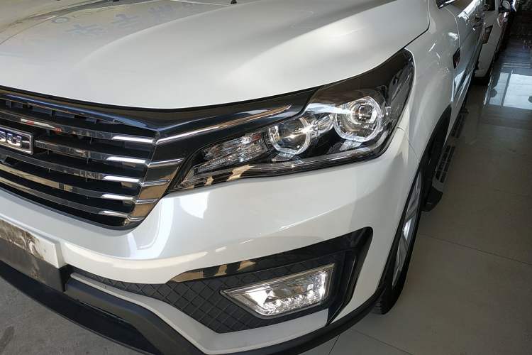 Used Bisu T5 2017 1.5T Manual Comfort Model Left Front Headlight