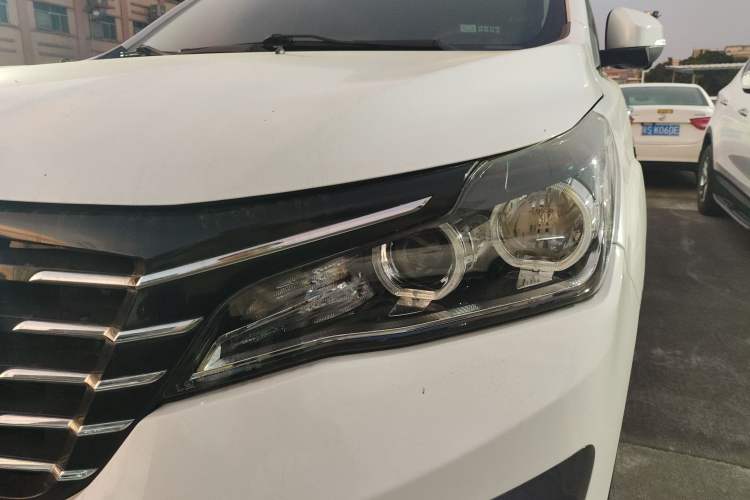 Used Bisu T5 2017 1.5T Manual Luxury Model Left Front Headlight