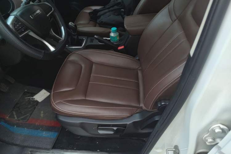 Used Bisu T5 2017 1.5T Manual Luxury Model Left Front Seat