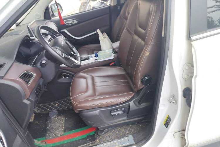 Used Bisu T5 2017 1.5T Automatic Luxury Model Left Front Seat