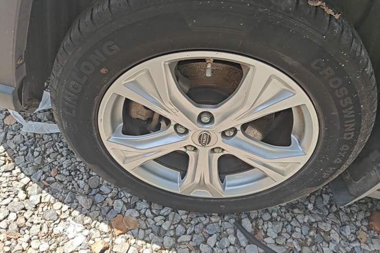 Used Bisu T5 2017 1.5T Manual Luxury Model Left Front Wheel Hub