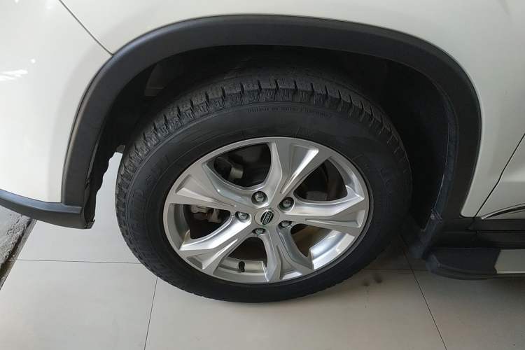 Used Bisu T5 2017 1.5T Manual Comfort Model Left Front Wheel Hub