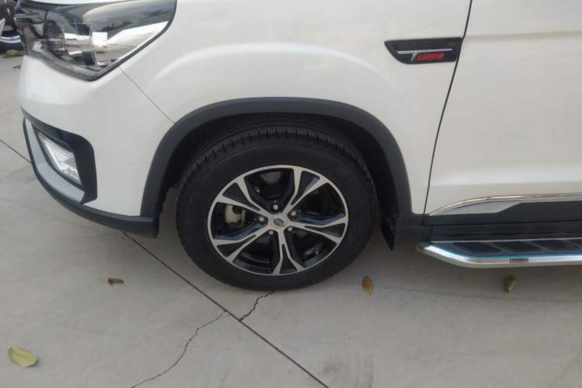 Used Bisu T5 2017 1.5T Automatic Flagship Model Left Front Wheel Hub
