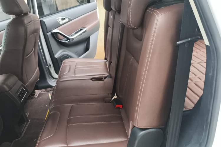 Used Bisu T5 2017 1.5T Manual Luxury Model Left Rear Seat