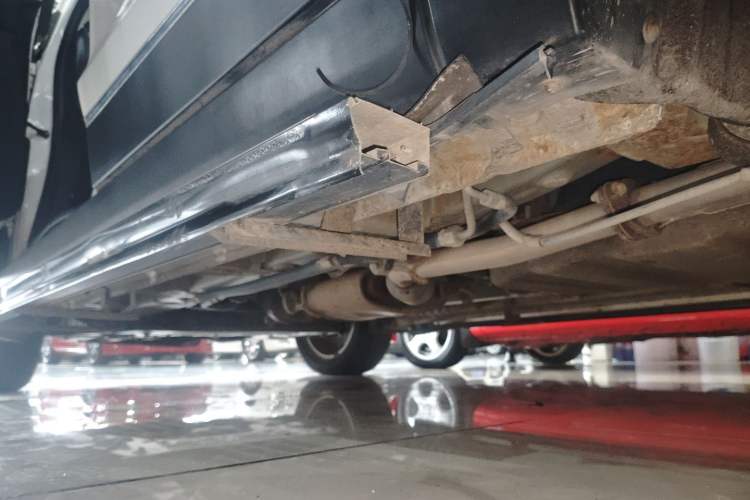 Used Bisu T5 2017 1.5T Manual Luxury Model Left Side Sill