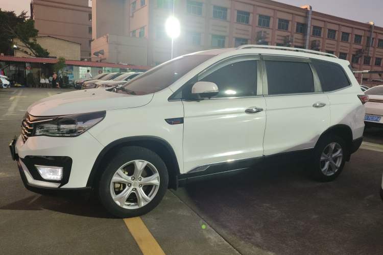 Used Bisu T5 2017 1.5T Manual Luxury Model Left Side