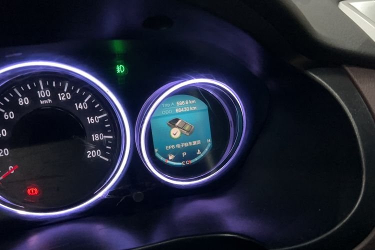 Used Bisu T5 2017 1.5T Automatic Luxury Model Odometer Close Up