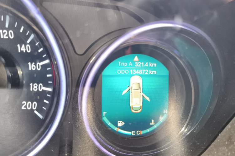 Used Bisu T5 2017 1.5T Manual Comfort Model Odometer Close Up