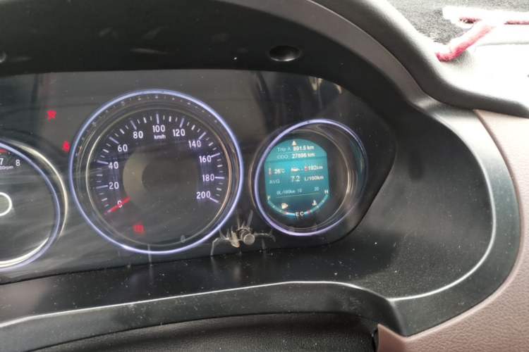 Used Bisu T5 2017 1.5T Manual Comfort Model Odometer Close Up