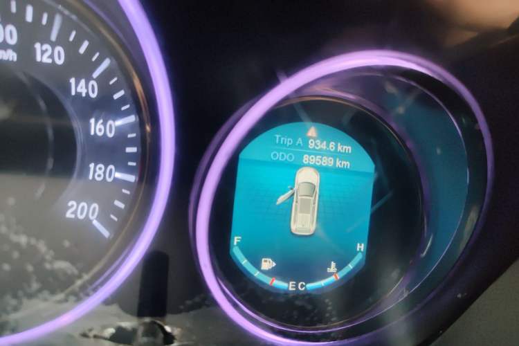 Used Bisu T5 2017 1.5T Manual Luxury Model Odometer Close Up