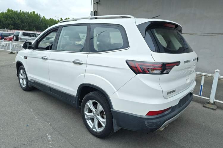 Used Bisu T5 2017 1.5T Manual Luxury Model Rear Left 45 Deg