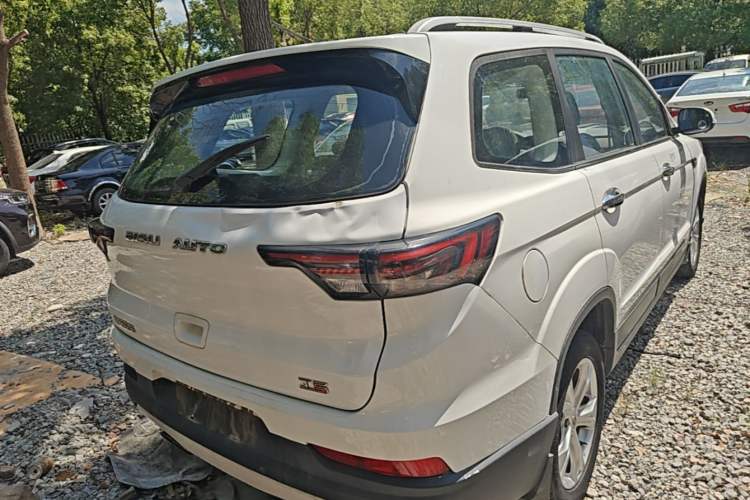 Used Bisu T5 2017 1.5T Manual Luxury Model Rear Right 45 Deg