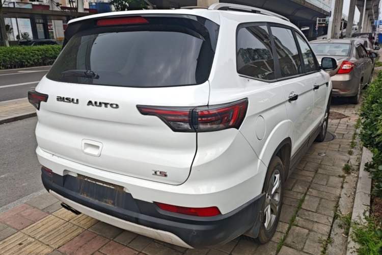 Used Bisu T5 2017 1.5T Manual Luxury Model Rear Right 45 Deg