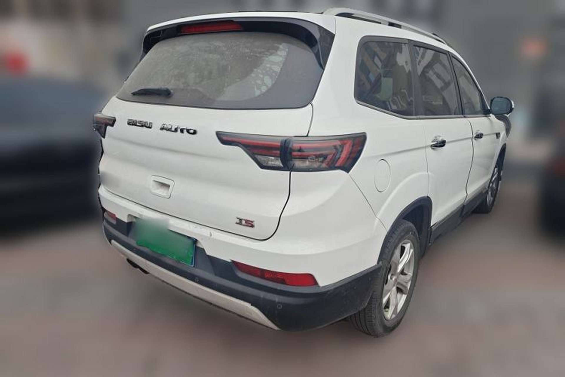 Used Bisu T5 2017 1.5T Manual Luxury Model Rear Right 45 Deg