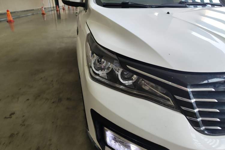 Used Bisu T5 2017 1.5T Automatic Luxury Model Right Front Headlight