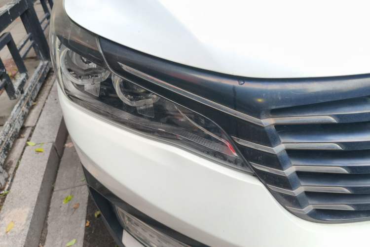 Used Bisu T5 2017 1.5T Manual Comfort Model Right Front Headlight