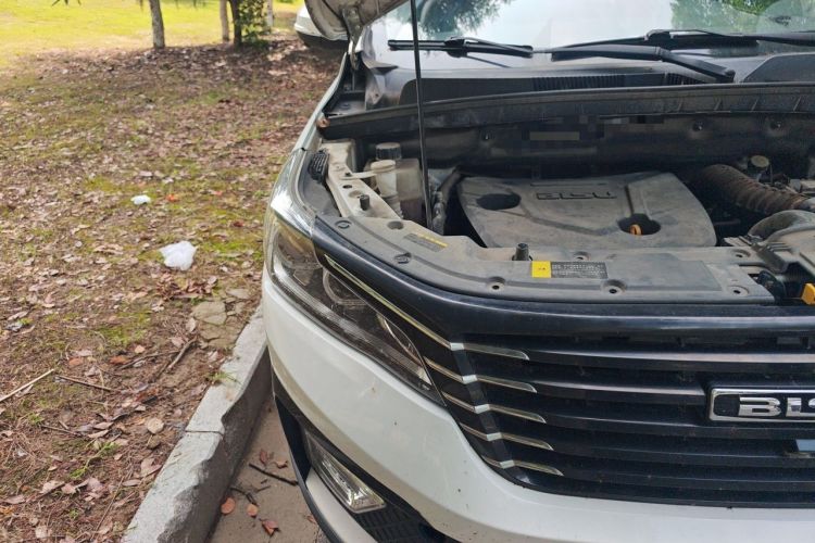 Used Bisu T5 2017 1.5T Manual Luxury Model Right Front Headlight