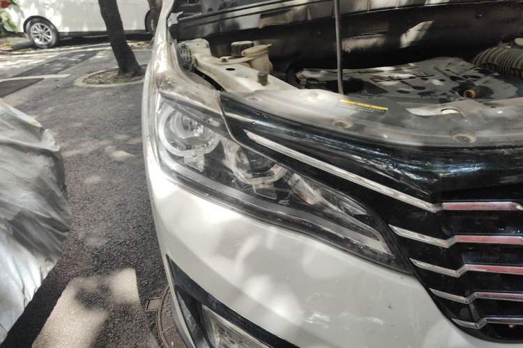 Used Bisu T5 2017 1.5T Automatic Flagship Model Right Front Headlight