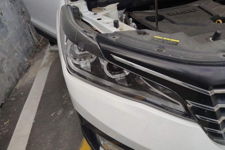 Used Bisu T5 2017 1.5T Manual Luxury Model Right Front Headlight