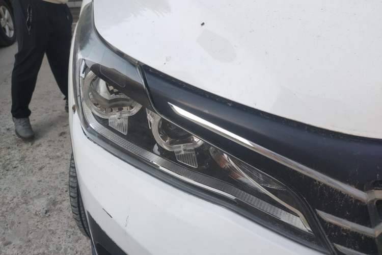 Used Bisu T5 2017 1.5T Manual Luxury Model Right Front Headlight