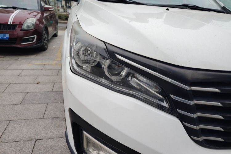 Used Bisu T5 2017 1.5T Manual Comfort Model Right Front Headlight