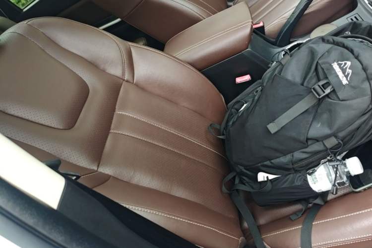 Used Bisu T5 2017 1.5T Manual Luxury Model Right Front Seat