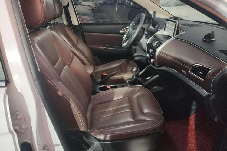 Used Bisu T5 2017 1.5T Manual Luxury Model Right Front Seat