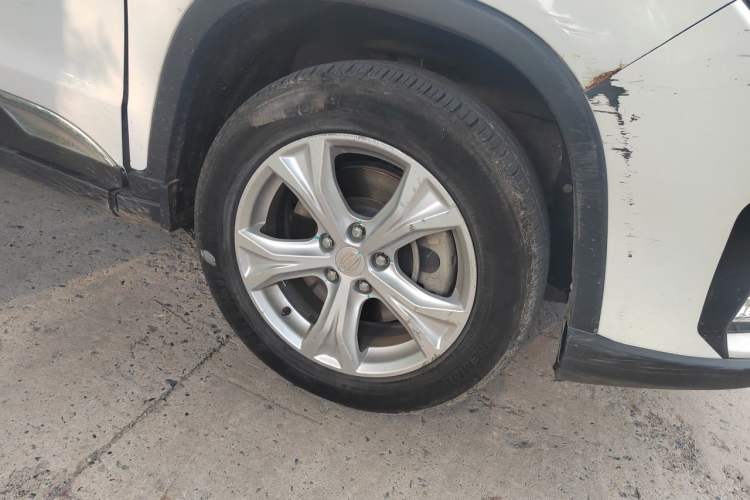 Used Bisu T5 2017 1.5T Manual Comfort Model Right Front Wheel Hub
