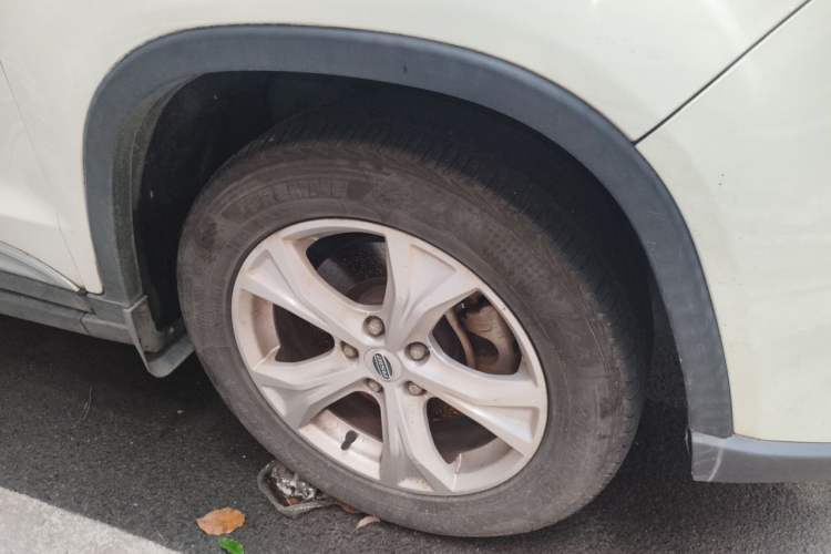Used Bisu T5 2017 1.5T Manual Comfort Model Right Front Wheel Hub