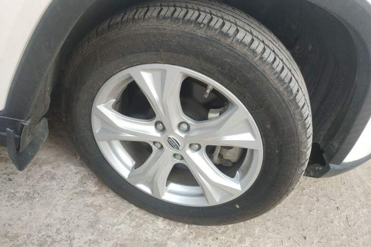 Used Bisu T5 2017 1.5T Manual Luxury Model Right Front Wheel Hub