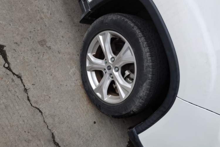 Used Bisu T5 2017 1.5T Manual Comfort Model Right Front Wheel Hub