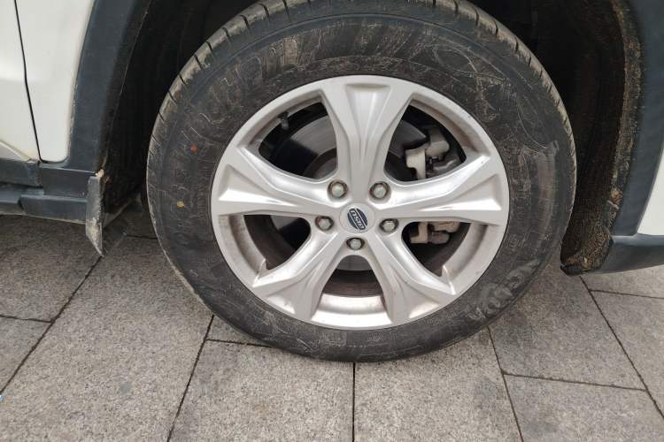 Used Bisu T5 2017 1.5T Manual Comfort Model Right Front Wheel Hub