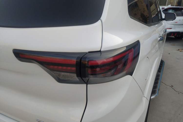Used Bisu T5 2017 1.5T Automatic Flagship Model Right Rear Taillight
