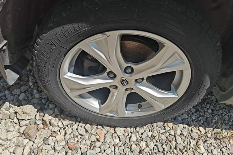 Used Bisu T5 2017 1.5T Manual Luxury Model Right Rear Wheel Hub