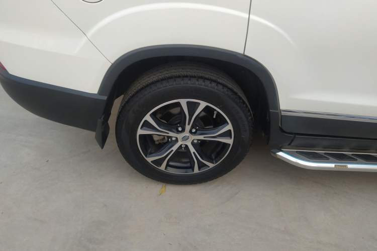 Used Bisu T5 2017 1.5T Automatic Flagship Model Right Rear Wheel Hub