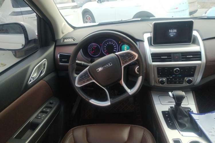 Used Bisu T5 2017 1.5T Automatic Flagship Model Steering Wheel