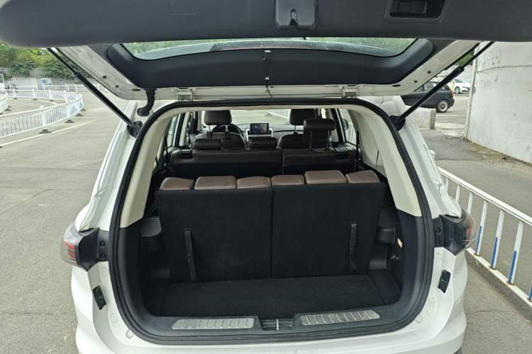 Used Bisu T5 2017 1.5T Manual Luxury Model Trunk