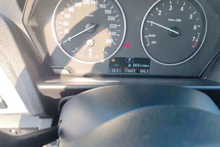 Used BMW 1 Series 2013 Facelifted 118i Leading Edition Odometer Close Up
