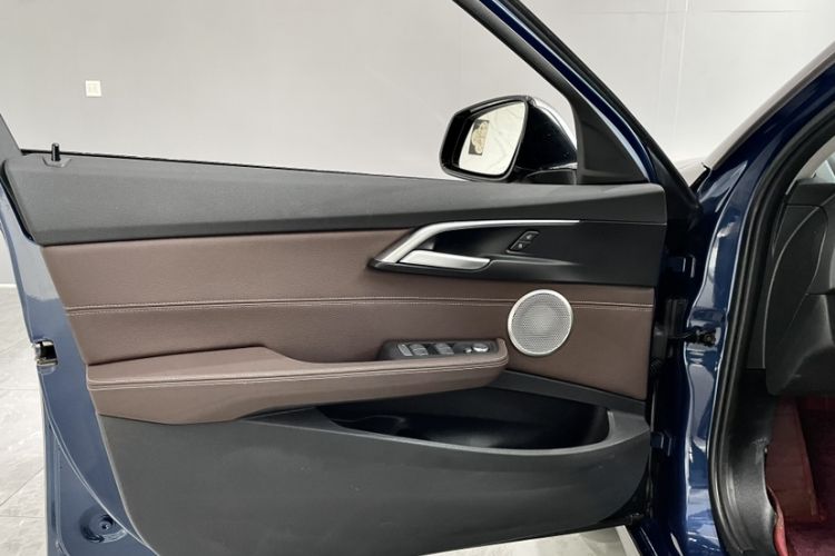 Used BMW 1 Series 2021 Revised 120i M Sport Night Edition Interior 8