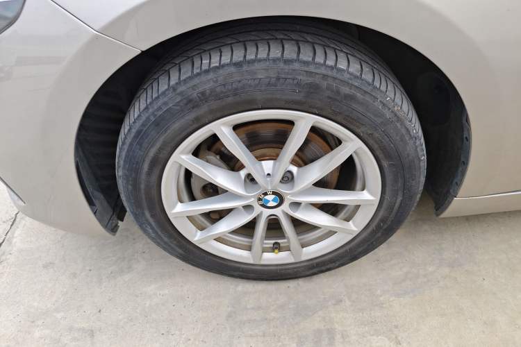 Used BMW 1 Series 2017 118i Fashion Model Exterior 7