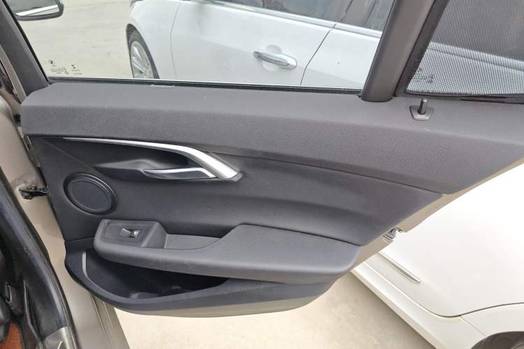 Used BMW 1 Series 2017 118i Fashion Model Interior 6