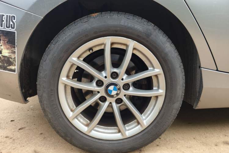 Used BMW 1 Series 2016 118i Leading Model Exterior 13