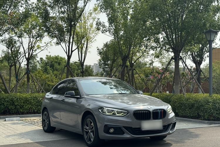 Used BMW 1 Series 2017 118i Sport Edition Exterior 3