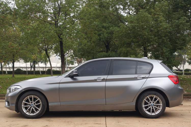 Used BMW 1 Series 2016 118i Leading Model Exterior 6