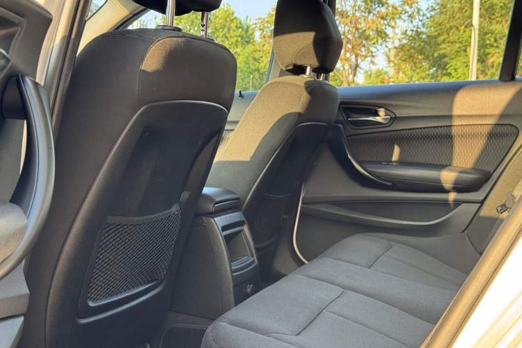 Used BMW 1 Series 2016 118i Leading Model Interior 1