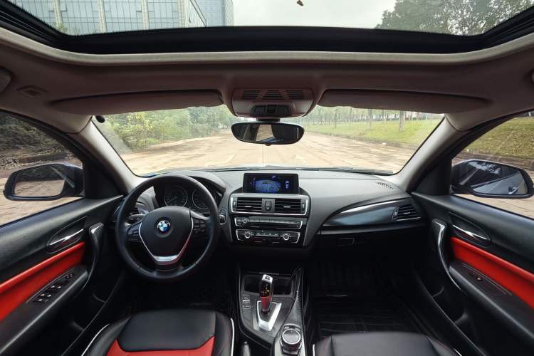 Used BMW 1 Series 2016 118i Leading Model Interior 10