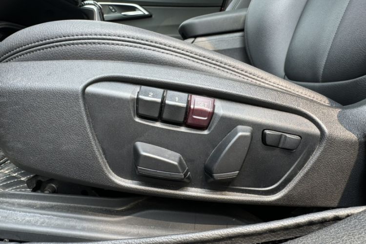 Used BMW 1 Series 2017 118i Sport Edition Interior 2