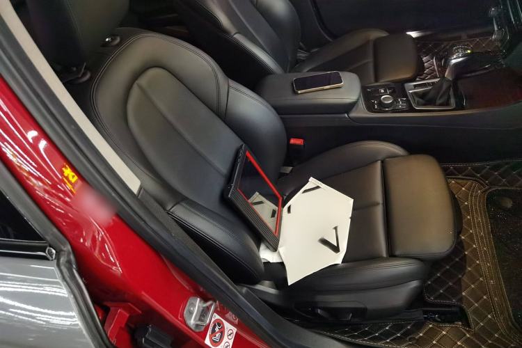 Used BMW 1 Series 2017 118i Sport Edition Right Front Seat