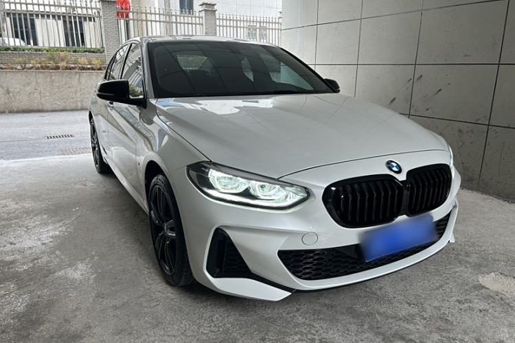 Used BMW 1 Series 2022 125i M Sport Night Edition Exterior 2