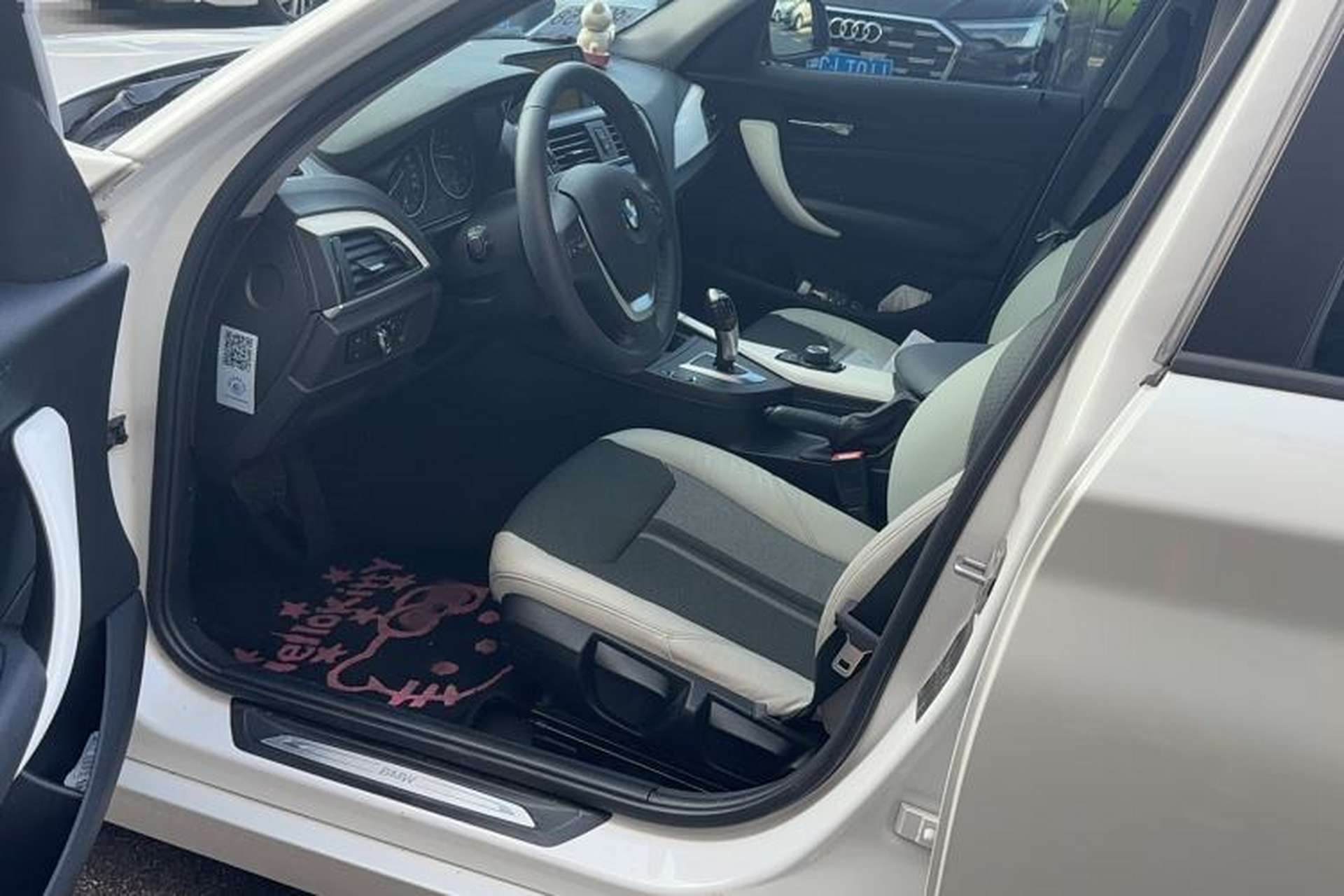 Used BMW 1 Series 2016 118i Urban Design Package Interior 2